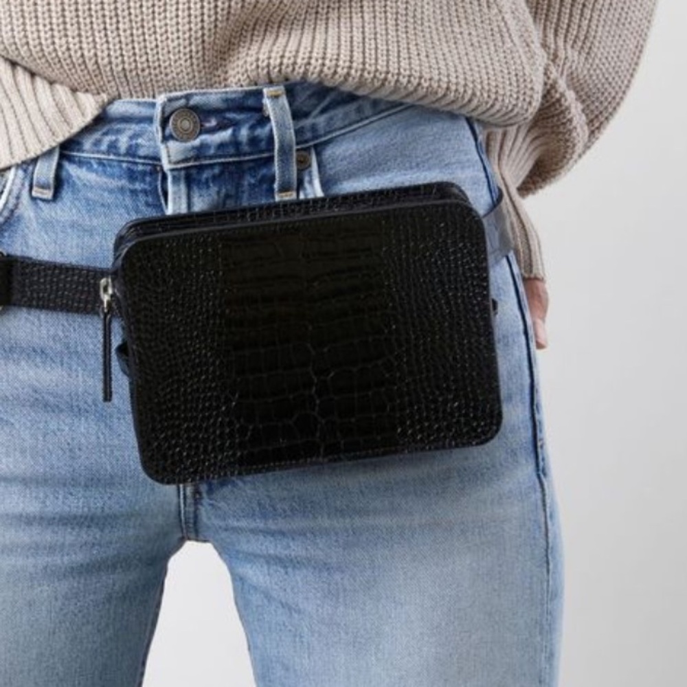 Embossed crocodile black fanny pack / belt bag. NEW!